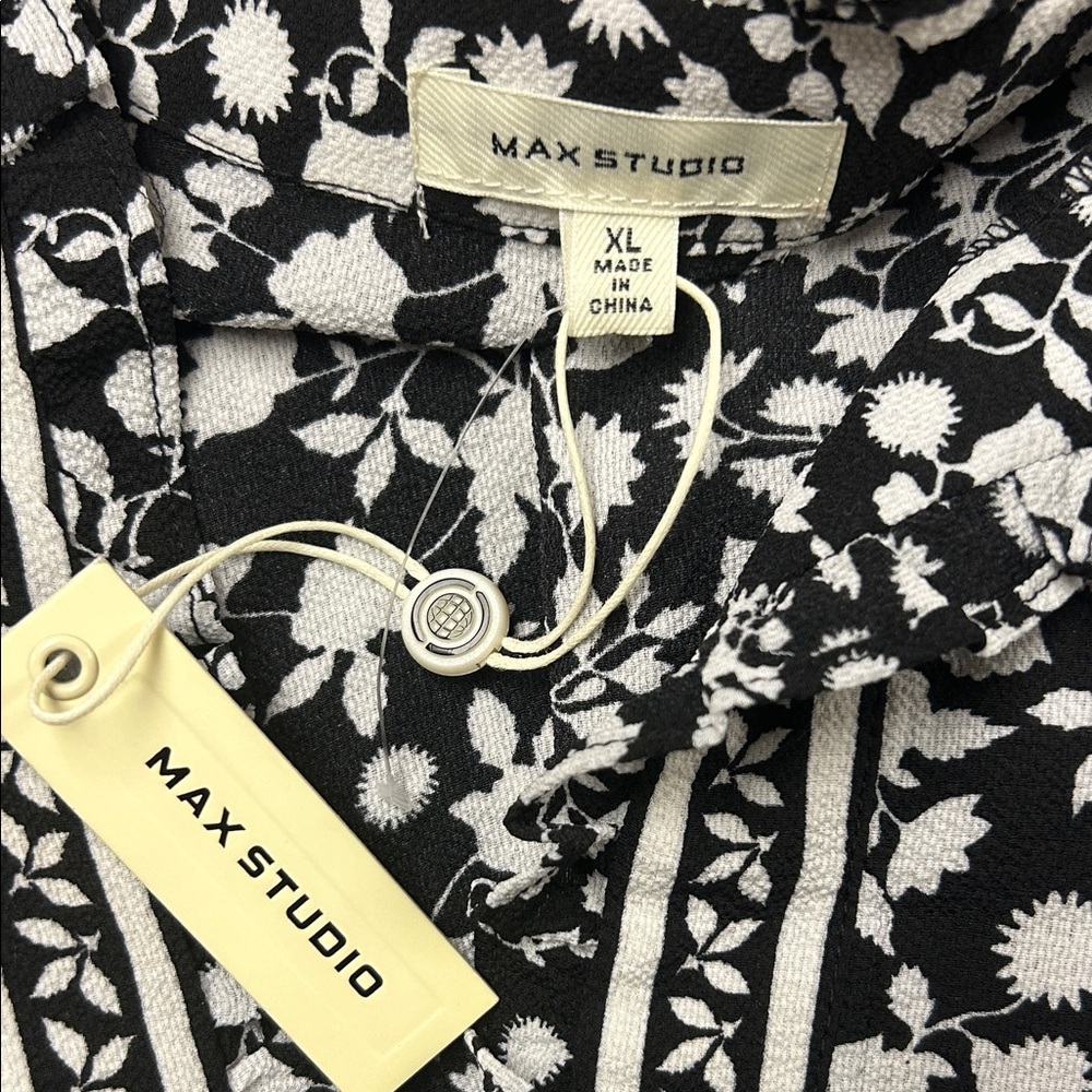 Black and White Floral Women's Dress - Picture 8 of 10